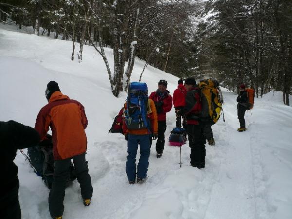 もう少しで赤岳鉱泉に到着です